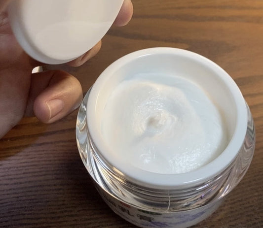 【寶膚靈評測】寶樹堂寶膚靈乳膏功效、使用方法及真實體驗分享